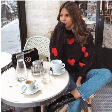 Chic Heart Weaving Sweater