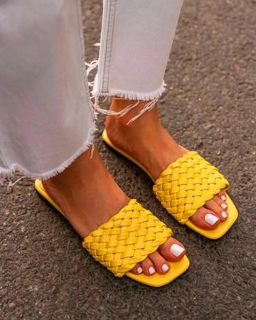 Square Toe Woven Flat Sandals