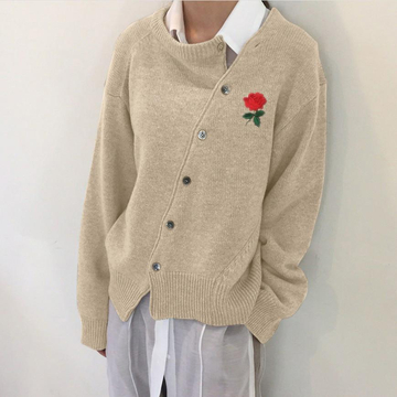 Fashion Rose Slanting Buckle Sweater