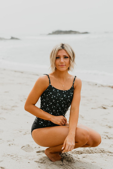 FRONT BLOUSON TANKINI IN BLACK ITSY DAISY